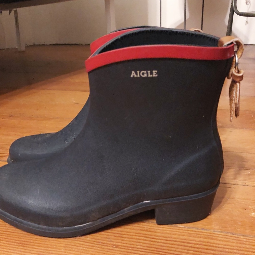 Ankle navy blue rain boots
